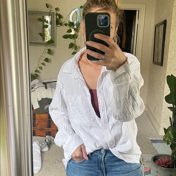 GAP Gauzy Crinkle Cotton White Button Down Shirt - Picture 2 of 16